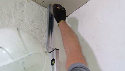 How To - Cover an uneven wall using metal stud